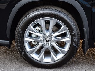 2025 Toyota Highlander hybrid Limited in Mississauga, Ontario - 6 - w320h240px