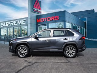 2021 Toyota RAV4 XLE in Mississauga, Ontario - 4 - w320h240px