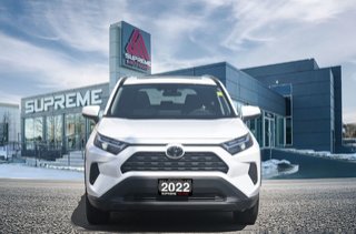 2022 Toyota RAV4 XLE in Mississauga, Ontario - 4 - w320h240px