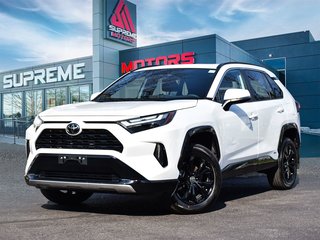2025 Toyota RAV4 SE HYBRID AWD in Mississauga, Ontario - 2 - w320h240px