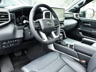 2025 Toyota Sequoia PLATINUM in Mississauga, Ontario - 6 - w320h240px