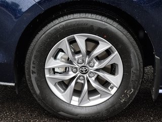 2025 Toyota Sienna Hybrid XLE in Mississauga, Ontario - 5 - w320h240px