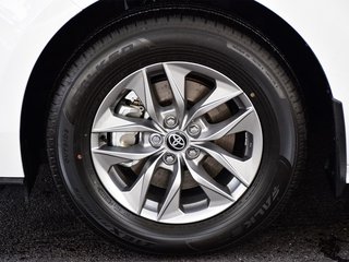 2025 Toyota Sienna LE in Mississauga, Ontario - 6 - w320h240px