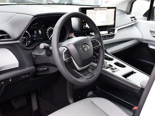 2025 Toyota Sienna XLE in Mississauga, Ontario - 6 - w320h240px