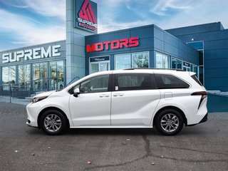 2025 Toyota Sienna XLE in Mississauga, Ontario - 3 - w320h240px