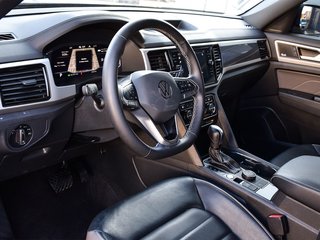 2022 Volkswagen Atlas Cross Sport Highline in Mississauga, Ontario - 6 - w320h240px