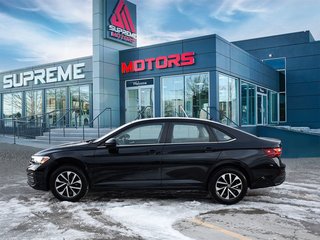2023 Volkswagen Jetta Trendline in Mississauga, Ontario - 3 - w320h240px