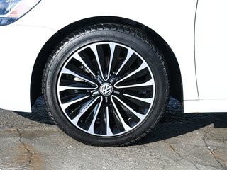 2022 Volkswagen Passat 2.0T Limited Edition in Mississauga, Ontario - 5 - w320h240px