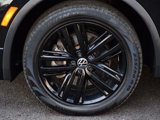 2022 Volkswagen Tiguan Comfortline R-Line Black Edition in Mississauga, Ontario - 5 - w320h240px