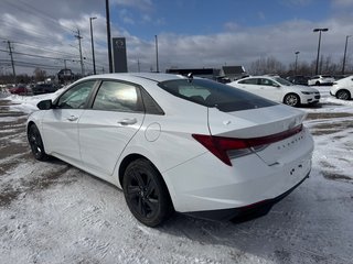 2022 Hyundai Elantra Preferred