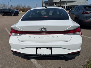 2022 Hyundai Elantra Preferred