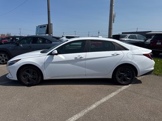 2022 Hyundai Elantra Preferred