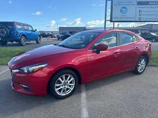 2018  Mazda3 SE