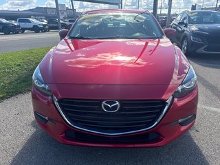 2018  Mazda3 SE