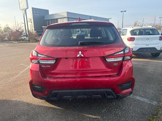 2021 Mitsubishi RVR ES