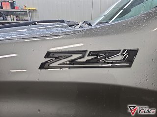 Chevrolet Silverado 1500 Custom Trail Boss 2026 à Rivière-du-Loup, Québec - 6 - w320h240px