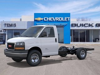 GMC Savana Cutaway 3500  2026 à Témiscouata-sur-le-Lac, Québec - 2 - w320h240px
