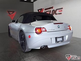 2003 BMW Z4 2.5i in Riviere-du-Loup, Quebec - 4 - w320h240px
