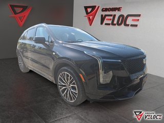 Cadillac XT4 AWD Sport *CUIR, TOIT, NAV, MAGS 20PO* 2024 à Rivière-du-Loup, Québec - 3 - w320h240px