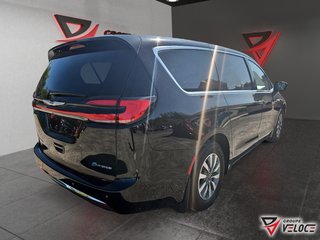 Chrysler Pacifica Hybrid SELECT 2025 à Rivière-du-Loup, Québec - 5 - w320h240px