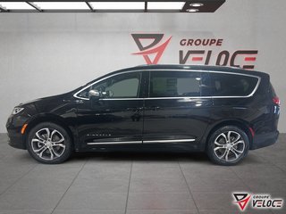 2026 Chrysler Pacifica PINNACLE in Riviere-du-Loup, Quebec - 5 - w320h240px