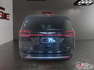 Chrysler Pacifica PINNACLE 2026