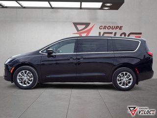 Chrysler Pacifica SELECT AWD 2027 à Rivière-du-Loup, Québec - 5 - w320h240px