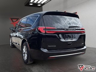 Chrysler Pacifica SELECT AWD 2027 à Rivière-du-Loup, Québec - 4 - w320h240px