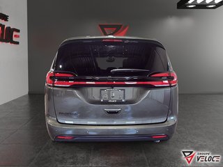 Chrysler Pacifica SELECT 2027 à Rivière-du-Loup, Québec - 3 - w320h240px