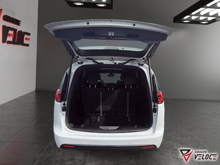 Chrysler Pacifica SELECT AWD 2027 à Rivière-du-Loup, Québec - 6 - w320h240px