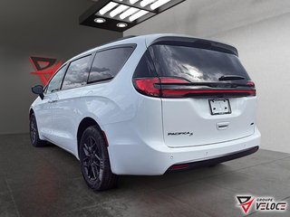 Chrysler Pacifica SELECT AWD 2027 à Rivière-du-Loup, Québec - 4 - w320h240px