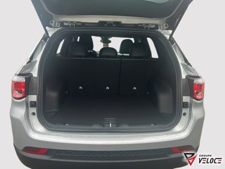 2026 Jeep Compass NORTH in Riviere-du-Loup, Quebec - 6 - w320h240px