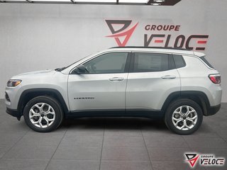 2026 Jeep Compass NORTH in Riviere-du-Loup, Quebec - 5 - w320h240px