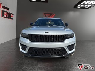2025 Jeep Grand Cherokee LAREDO ALTITUDE in Riviere-du-Loup, Quebec - 2 - w320h240px