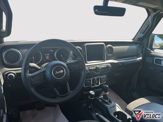 Jeep Wrangler 4xe Willys 2023 à Rivière-du-Loup, Québec - 6 - w320h240px