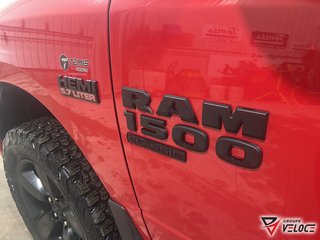 2020 Ram 1500 Classic Express *NIGHT EDITION, V8 5.7, CREWCAB* in Riviere-du-Loup, Quebec - 6 - w320h240px