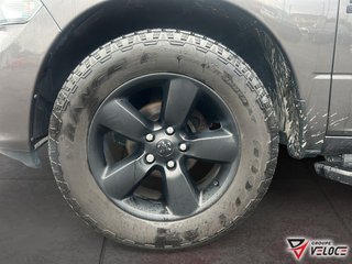 Ram 1500 Classic Express *CREWCAB, NIGHT EDITION, CONSOLE, V6* 2021 à Rivière-du-Loup, Québec - 6 - w320h240px