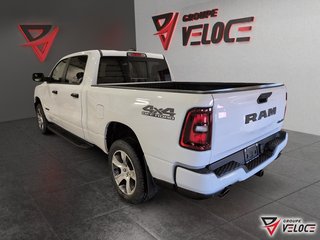 Ram 1500 EXPRESS 2026 à Rivière-du-Loup, Québec - 4 - w320h240px