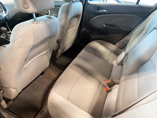 2016 Chevrolet Cruze in Quebec, Quebec - 8 - w320h240px