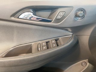 2016 Chevrolet Cruze in Quebec, Quebec - 21 - w320h240px