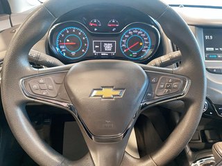 2016 Chevrolet Cruze in Quebec, Quebec - 10 - w320h240px