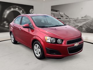 2013 Chevrolet Sonic in Quebec, Quebec - 3 - w320h240px