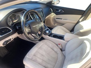 Chrysler 200  2015 à Québec, Québec - 9 - w320h240px