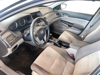 Honda Accord Sedan  2010 à Québec, Québec - 9 - w320h240px