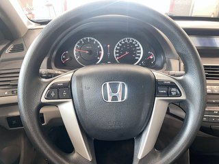 Honda Accord Sedan  2010 à Québec, Québec - 11 - w320h240px