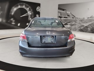 Honda Accord Sedan  2010 à Québec, Québec - 5 - w320h240px
