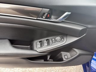Honda Accord Sedan  2021 à Québec, Québec - 11 - w320h240px