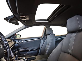 Honda Civic Hatchback  2019 à Québec, Québec - 18 - w320h240px