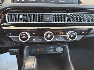 Honda Civic Hatchback  2022 à Québec, Québec - 16 - w320h240px