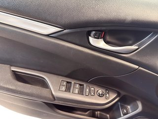 2018 Honda Civic Sedan in Quebec, Quebec - 10 - w320h240px
